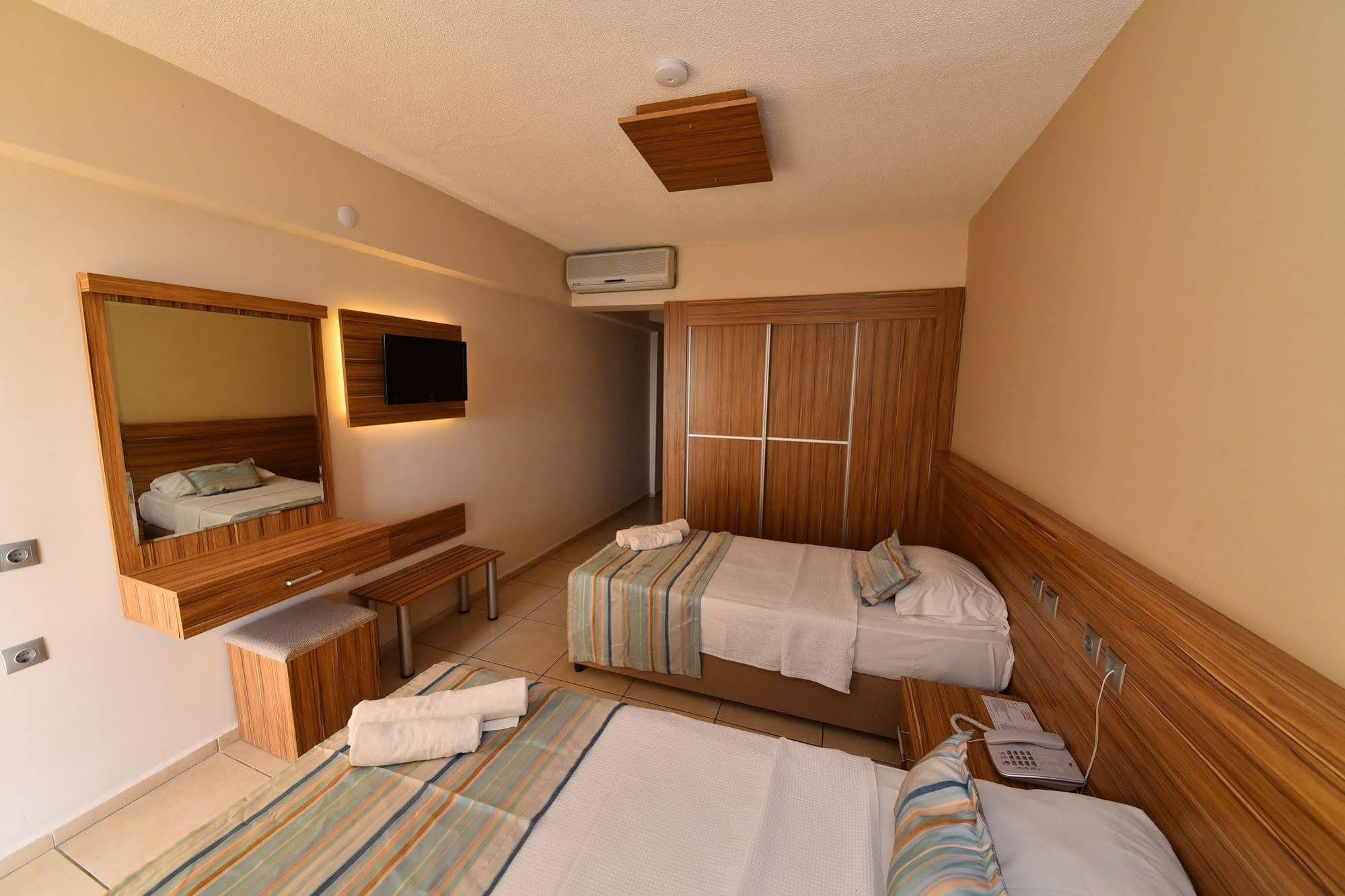 Rosary Beach Hotel Фетие Екстериор снимка