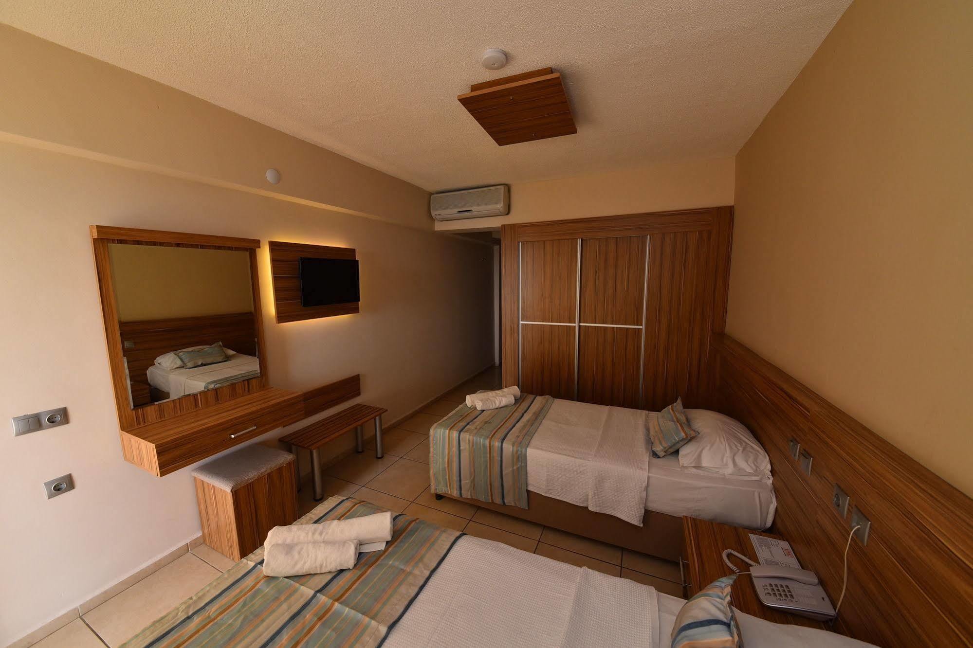 Rosary Beach Hotel Фетие Екстериор снимка