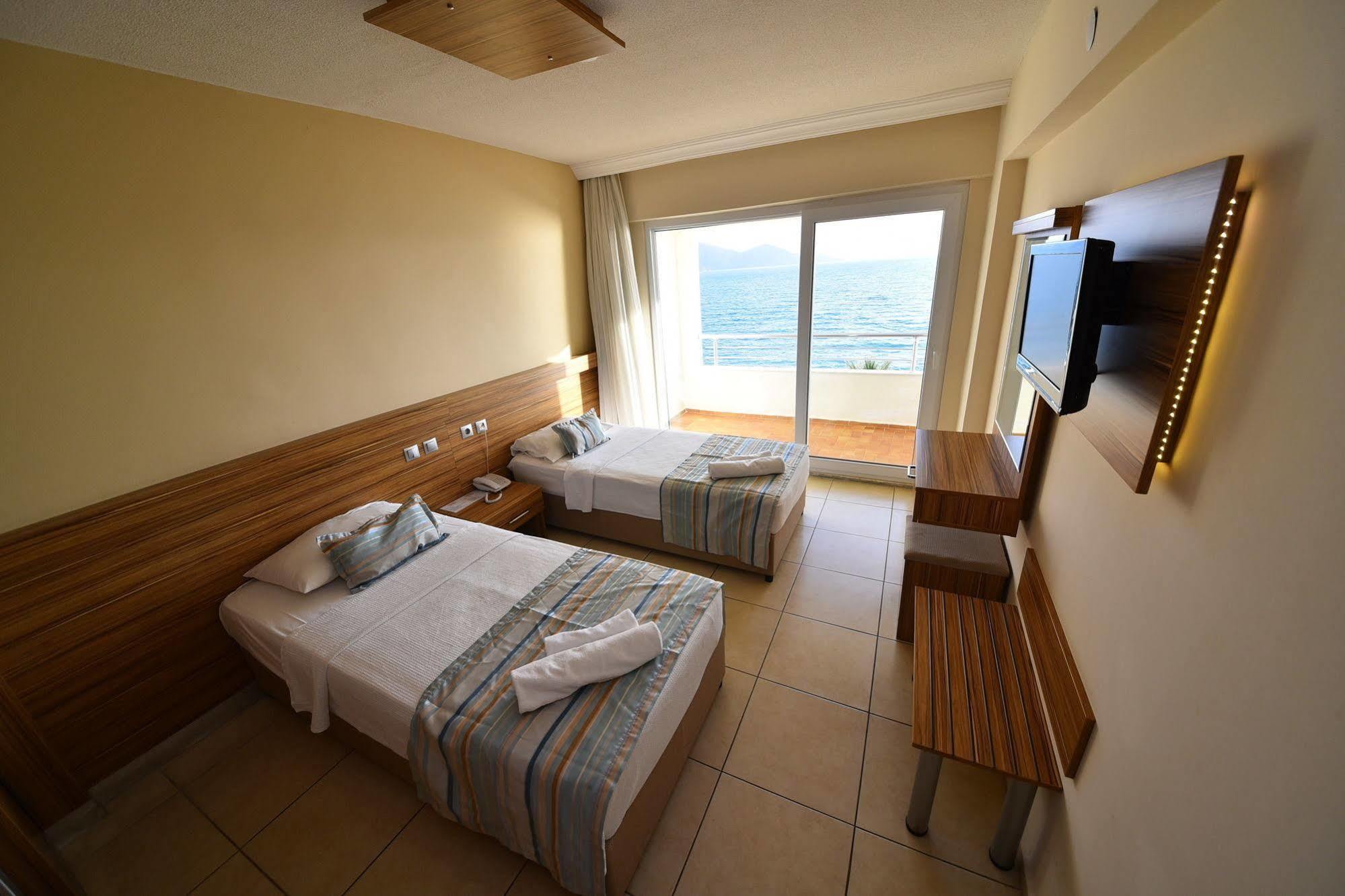 Rosary Beach Hotel Фетие Екстериор снимка