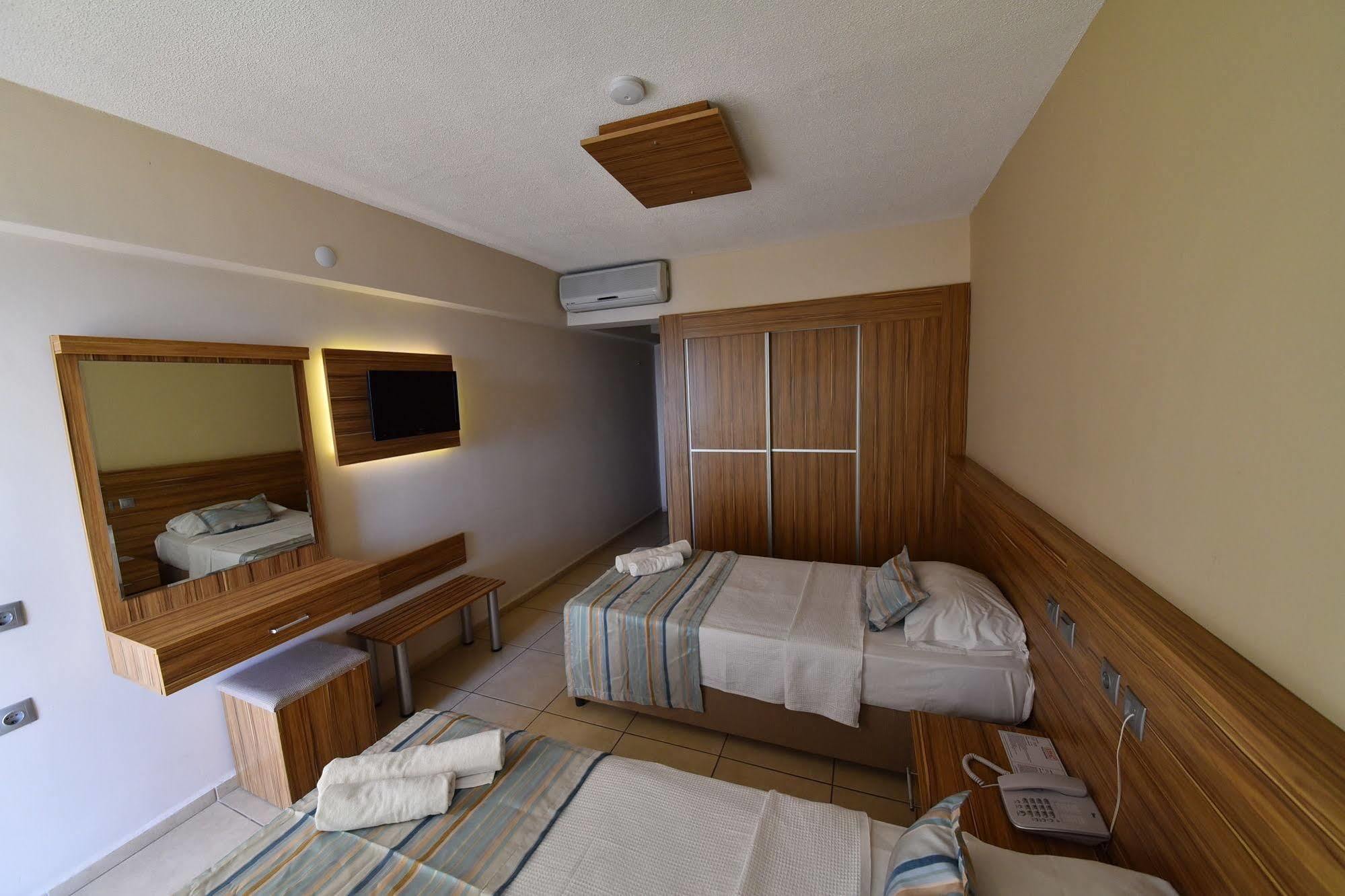 Rosary Beach Hotel Фетие Екстериор снимка